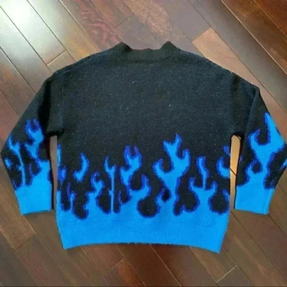 SHEIN Oversized Sweater Crewneck Pullover Flame Print Black Blue Size Small - Picture 14 of 16